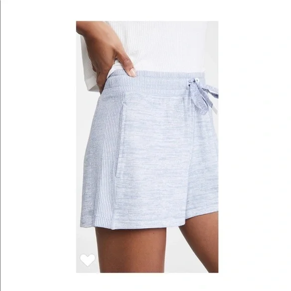 Rag & Bone The Knit Shorts in Light Grey. - Picture 4 of 9